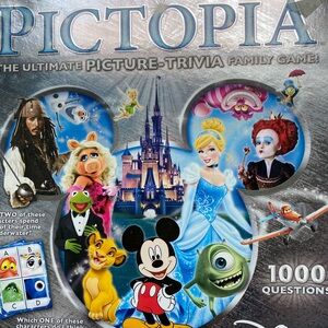 Disney Edition Pictopa Triva Family Game New in Box